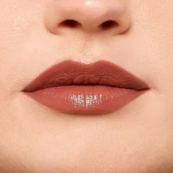 Colour Riche Satin Lipstick for Luxurious Hydration and Color