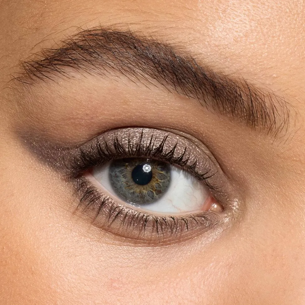 Le Shadow Stick Metallic Eyeshadow for Rich, Creamy Color